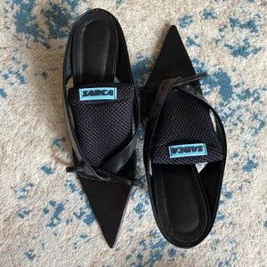 One of a kind Ancuta Sarca SS21 up-cycled pointed toe leather kitten heel